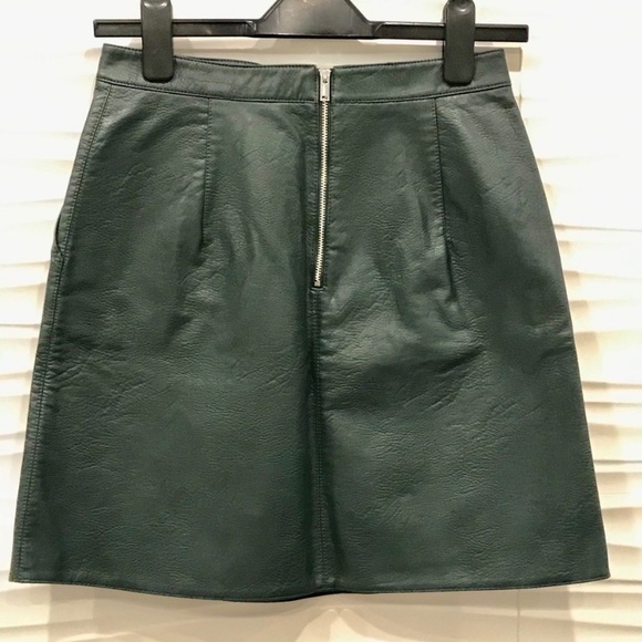 NWOT Zara green faux leather skirt - Picture 6 of 7